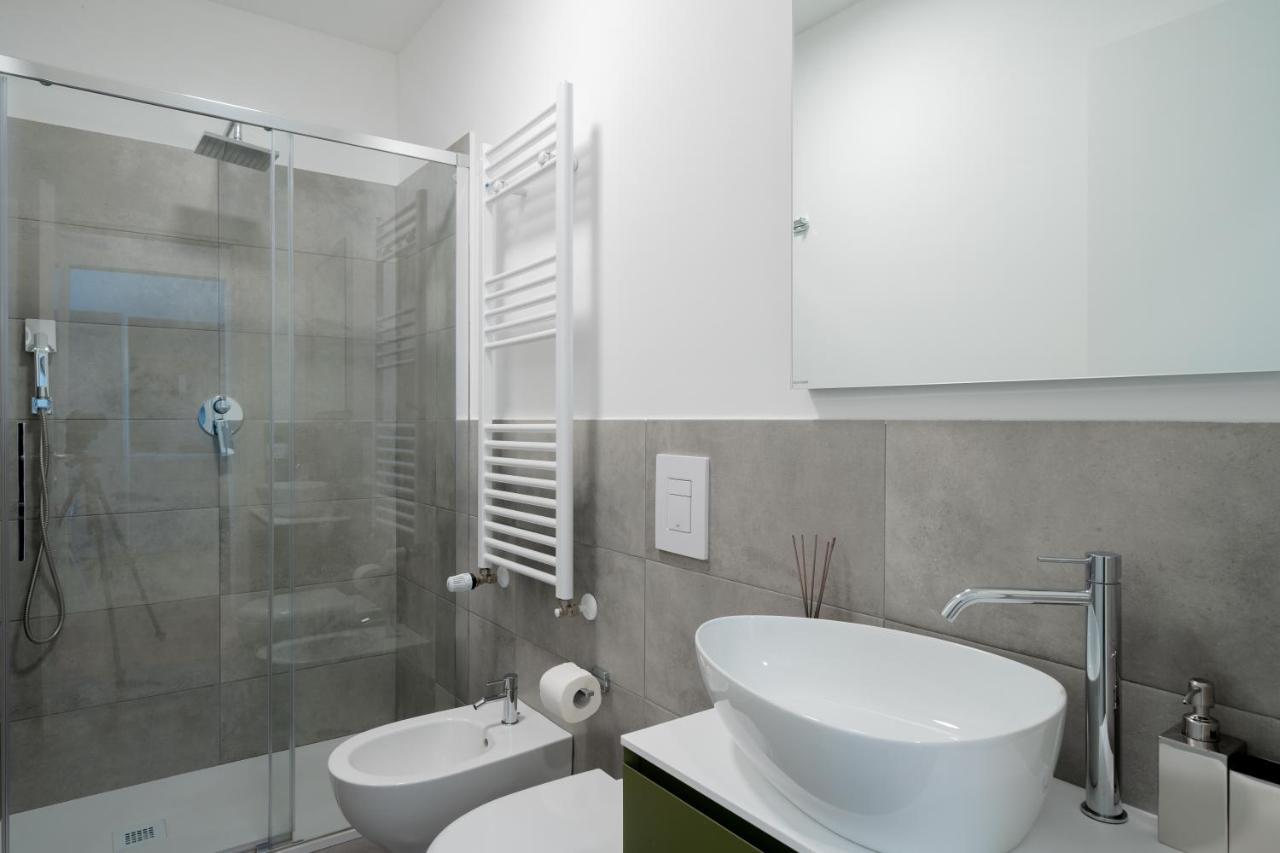 Milano Apartments S Agostino - Porta Genova Luaran gambar