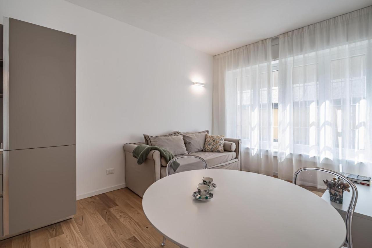 Milano Apartments S Agostino - Porta Genova Luaran gambar