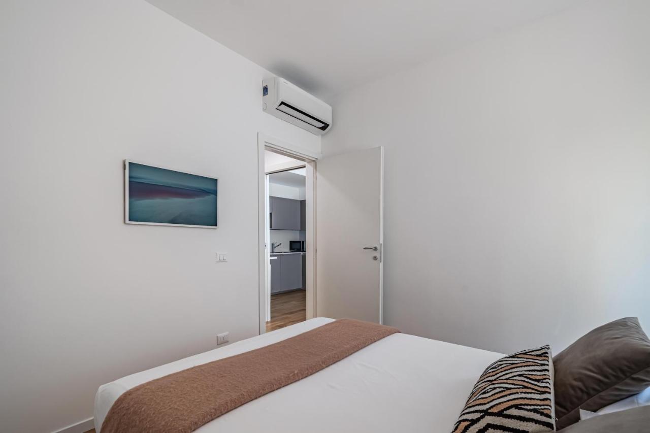 Milano Apartments S Agostino - Porta Genova Luaran gambar