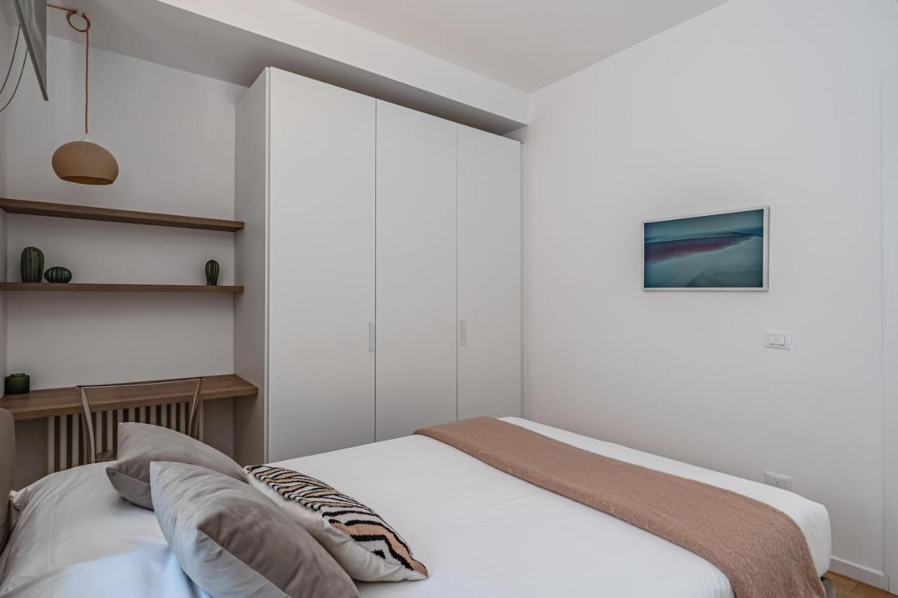 Milano Apartments S Agostino - Porta Genova Luaran gambar
