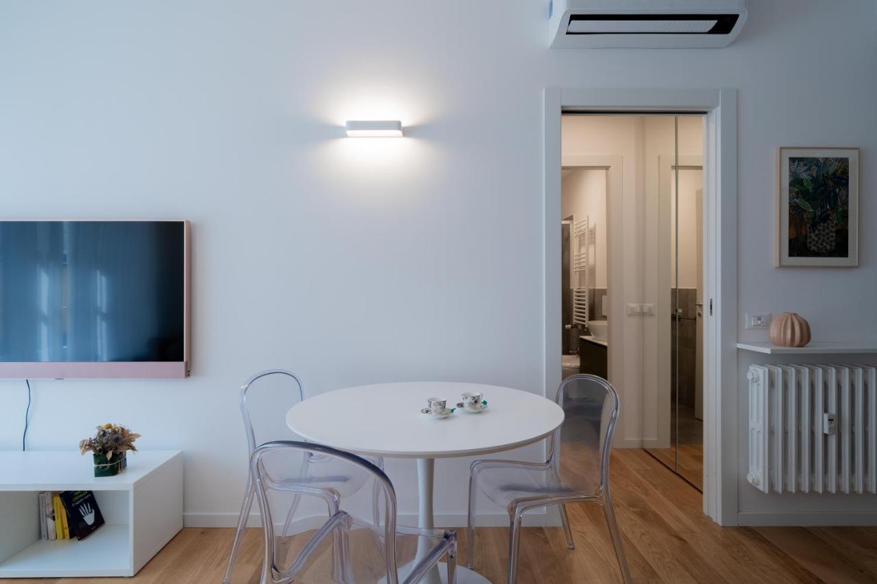 Milano Apartments S Agostino - Porta Genova Luaran gambar
