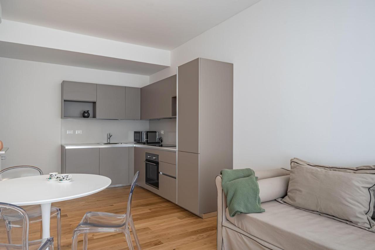 Milano Apartments S Agostino - Porta Genova Luaran gambar