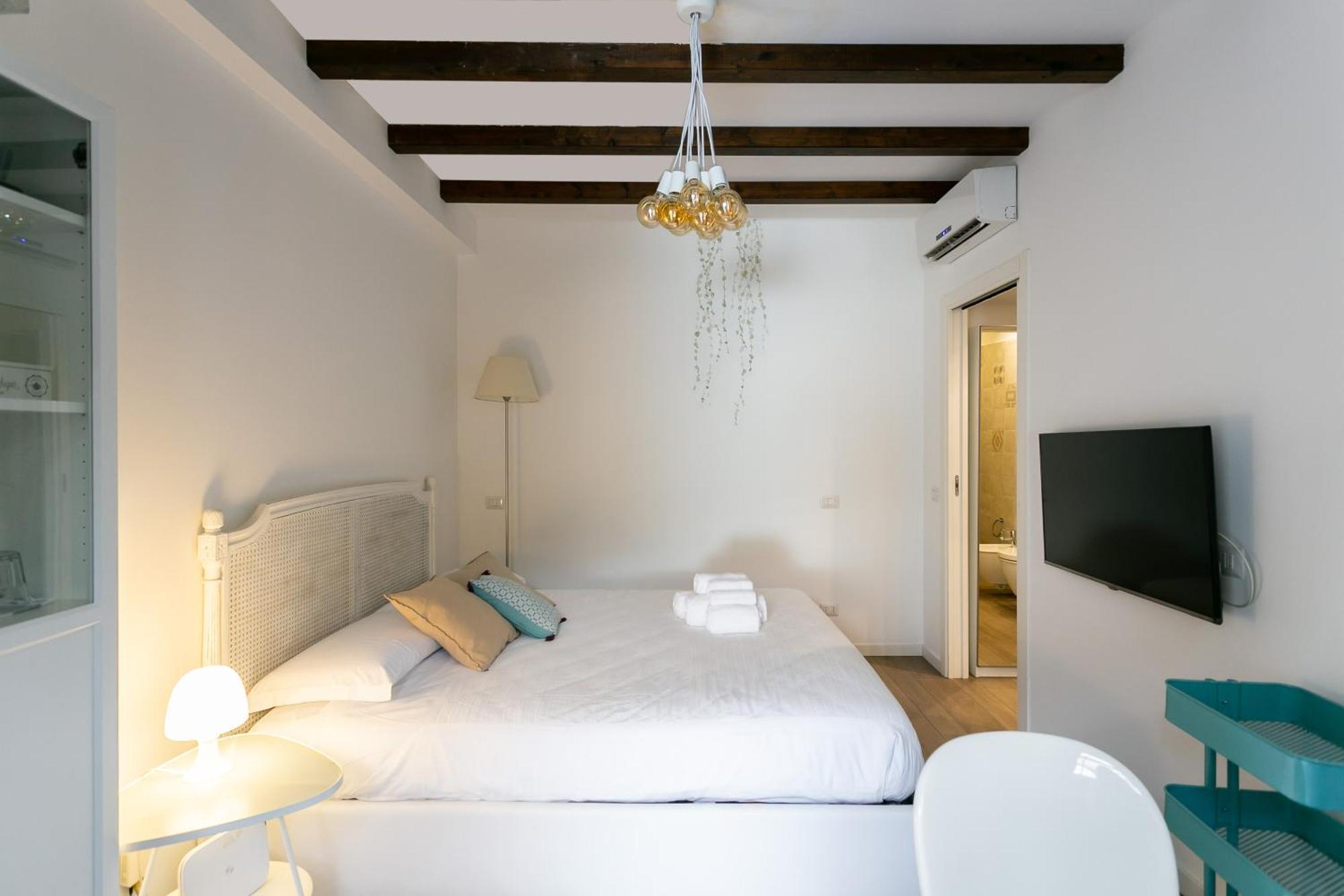 Milano Apartments S Agostino - Porta Genova Luaran gambar