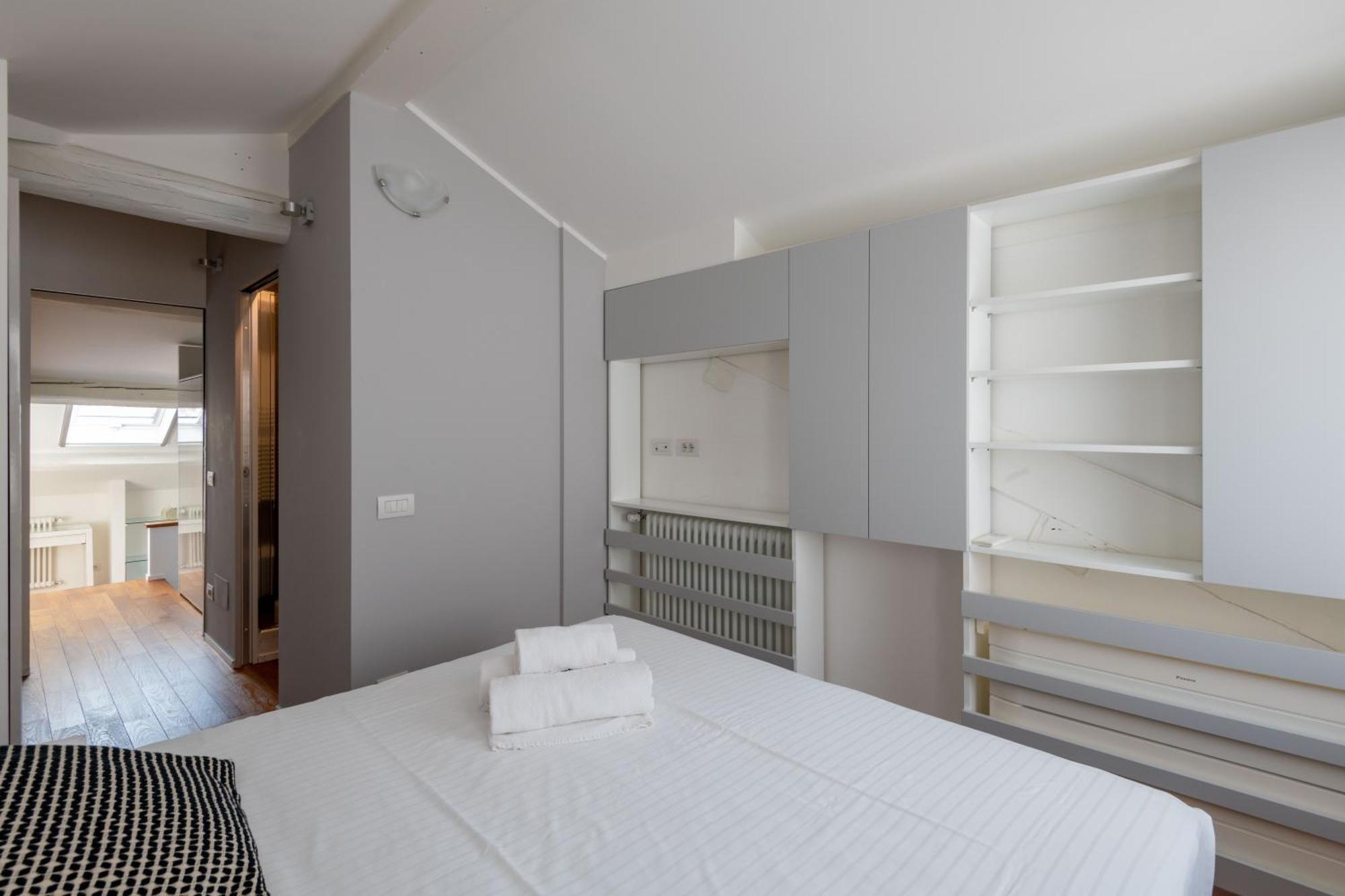 Milano Apartments S Agostino - Porta Genova Luaran gambar