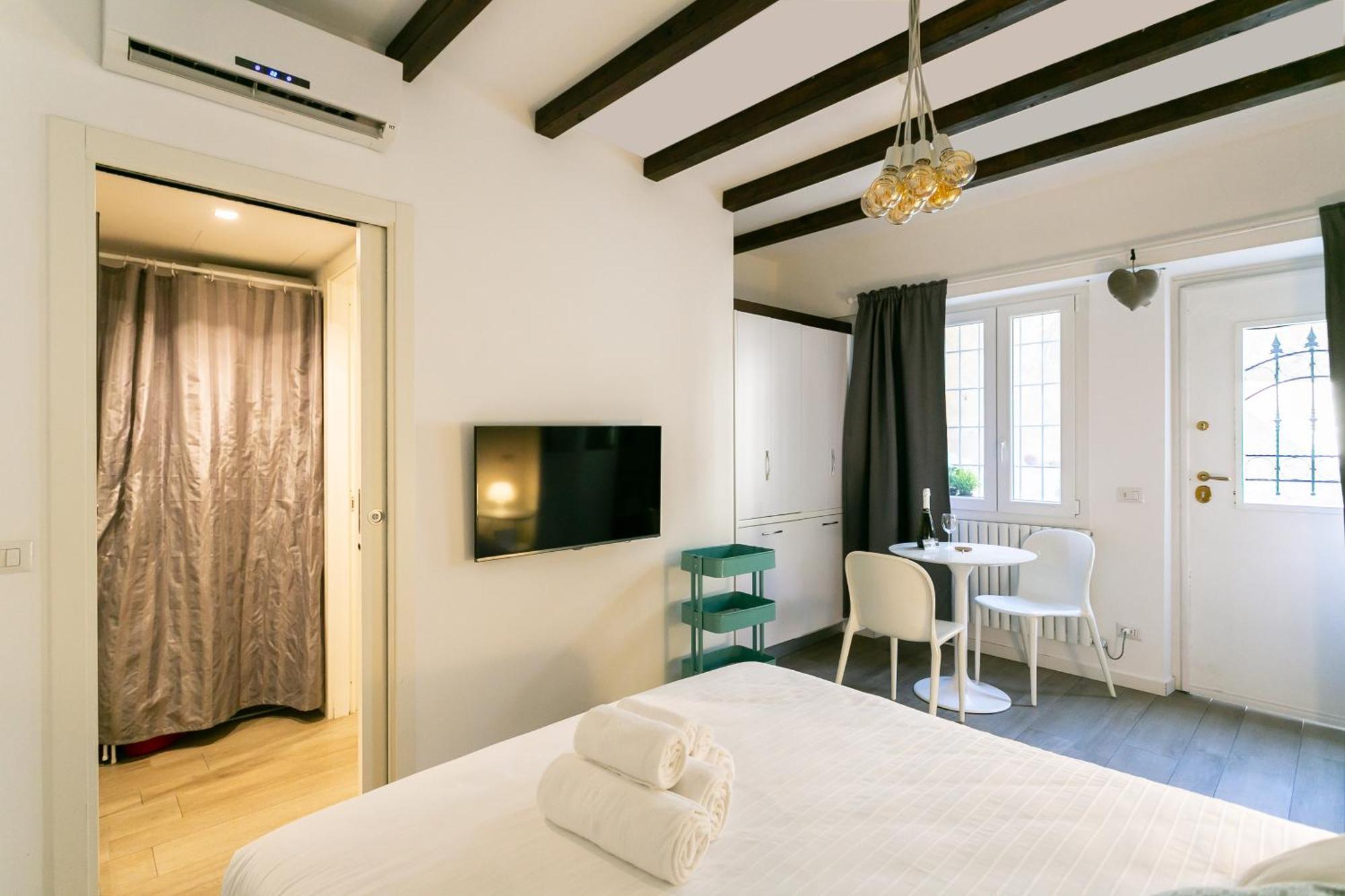 Milano Apartments S Agostino - Porta Genova Luaran gambar